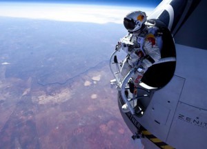 felix-baumgartner-red-bull-stratos-01